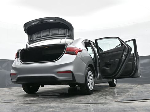 Certified 2022 Hyundai Accent SE image 49
