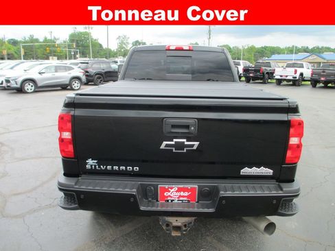 Used 2018 Chevrolet Silverado 2500 High Country w/ Duramax Plus Package AWD/4WD image 9
