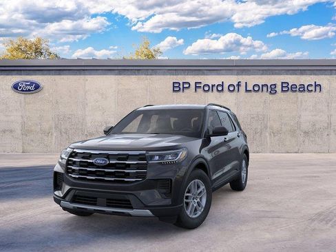 New 2026 Ford Explorer Active RWD image 2