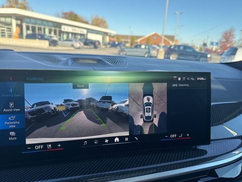 Used 2025 BMW X6 M Competition w/ Executive Package image 17