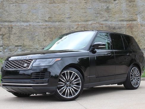 Used 2019 Land Rover Range Rover Supercharged AWD/4WD image 3