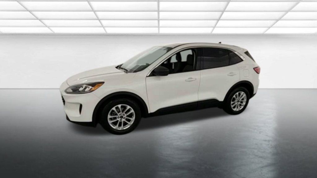 Used 2022 Ford Escape SE w/ Convenience Package FWD image 4