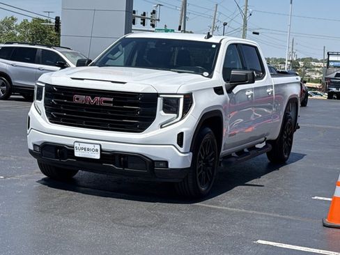 Used 2023 GMC Sierra 1500 Elevation AWD/4WD image 12