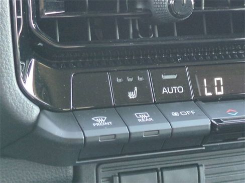 Used 2025 Toyota Land Cruiser image 25