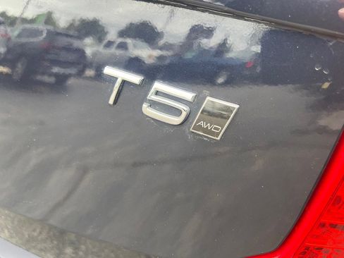 Used 2016 Volvo XC90 T5 Momentum image 37