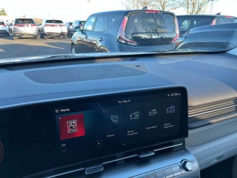 Used 2025 Hyundai Kona SEL image 17