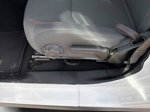 Used 2024 Jeep Wrangler Unlimited Rubicon image 21