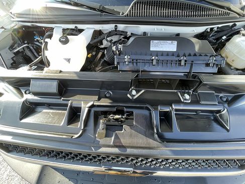 Used 2025 Chevrolet Express 3500 LT w/ LT Preferred Equipment Group RWD image 36