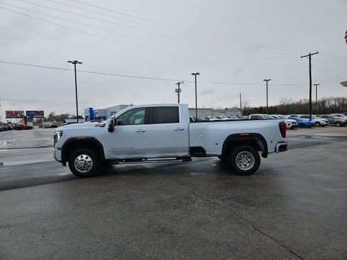 New 2026 GMC Sierra 3500 Denali w/ Denali Reserve Package image 9
