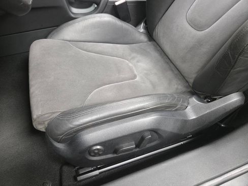 Used 2008 Audi TT 2.0T FWD image 31
