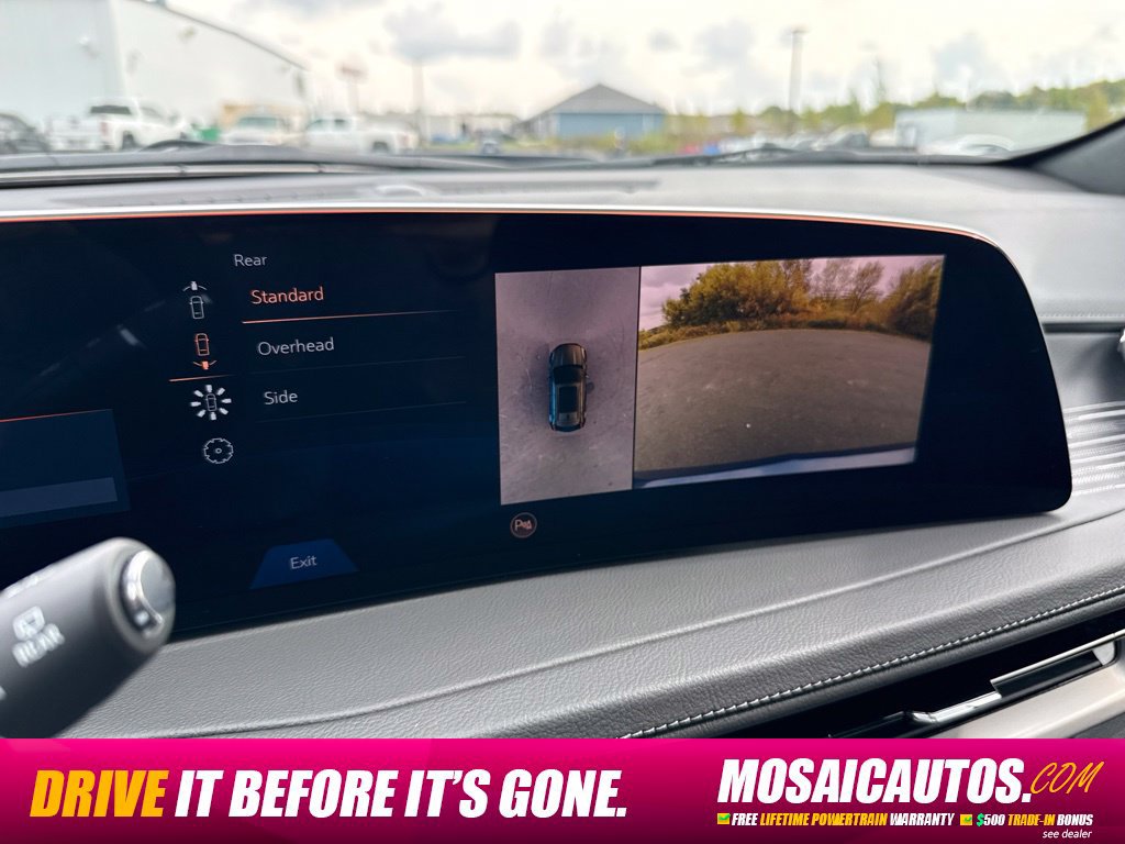 Used 2025 Cadillac XT4 Premium Luxury AWD/4WD image 33