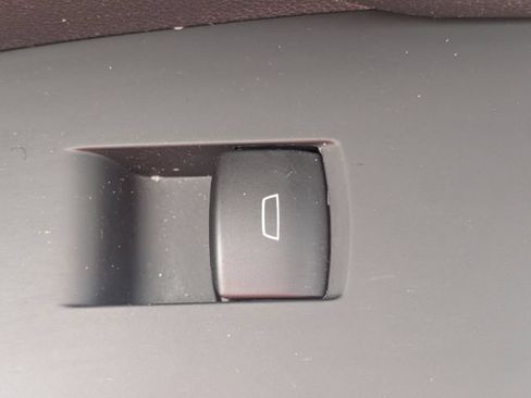 Used 2026 Chevrolet Traverse LT FWD image 34