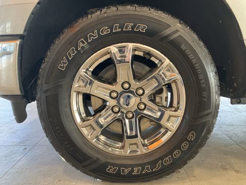 Used 2021 Ford F150 XLT w/ Equipment Group 302A High image 9