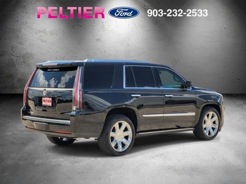 Used 2015 Cadillac Escalade Premium AWD/4WD image 4