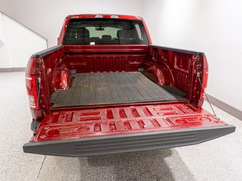 Used 2015 Ford F150 XLT w/ Equipment Group 301A Mid AWD/4WD image 9
