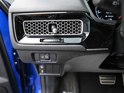 Used 2024 Honda Civic Sport image 10