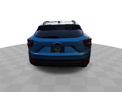 Certified 2025 Chevrolet Trax RS image 7