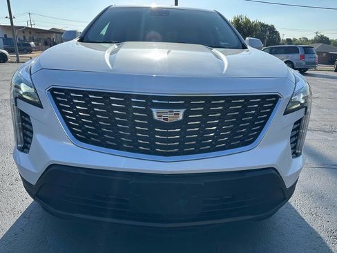Used 2020 Cadillac XT4 Luxury w/ Cold Weather Package image 4