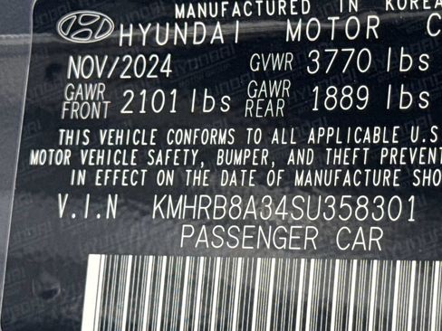 Used 2025 Hyundai Venue SE FWD image 31
