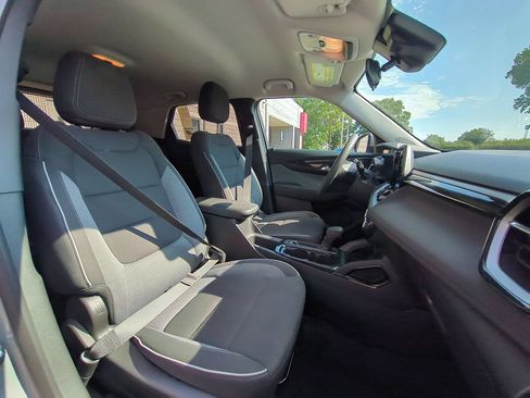 Used 2025 Chevrolet TrailBlazer LT AWD/4WD image 30