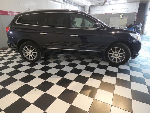 Used 2017 Buick Enclave Convenience image 4