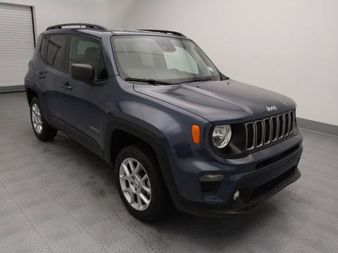 Used 2022 Jeep Renegade Latitude w/ Convenience Group image 13