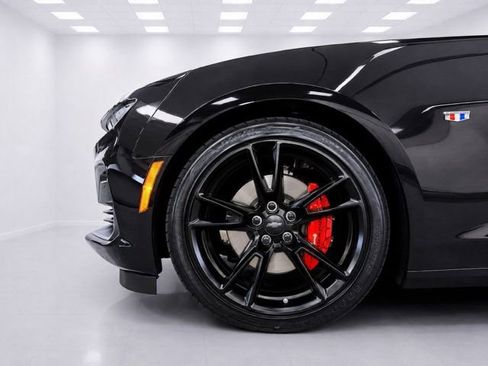 Used 2024 Chevrolet Camaro SS RWD image 10