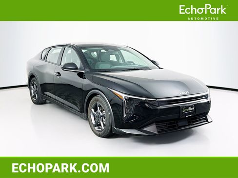 Used 2025 Kia K4 FWD image 1
