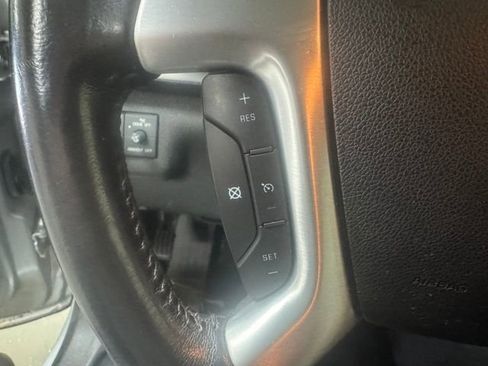 Used 2013 GMC Acadia SLT image 19