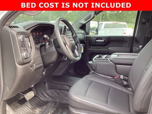 New 2025 GMC Sierra 3500 Pro w/ Convenience Package image 14