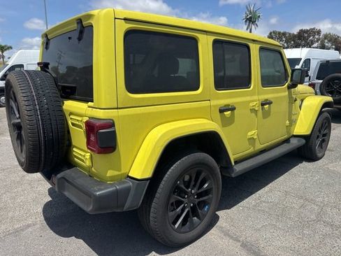Used 2023 Jeep Wrangler Unlimited Sahara w/ Cold Weather Group AWD/4WD image 5