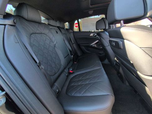 New 2026 BMW X6 M60i w/ Executive Package image 21