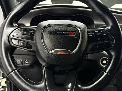 Used 2022 Dodge Charger SXT w/ Blacktop Package image 22