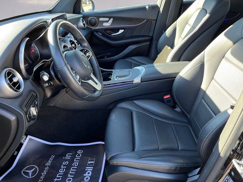 Certified 2022 Mercedes-Benz GLC 300 4MATIC w/ AMG Line image 9