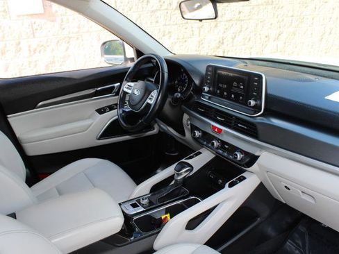Used 2020 Kia Telluride S image 23