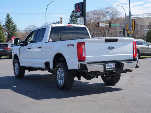Used 2023 Ford F250 XLT AWD/4WD image 5