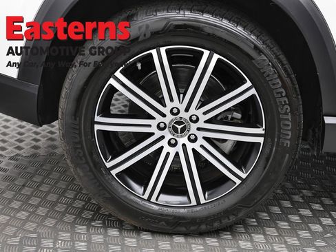 Used 2025 Mercedes-Benz GLE 450e 4MATIC image 30