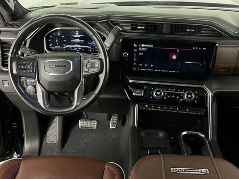 Used 2024 GMC Sierra 3500 Denali Ultimate image 12