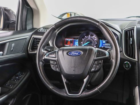 Used 2022 Ford Edge SEL image 12