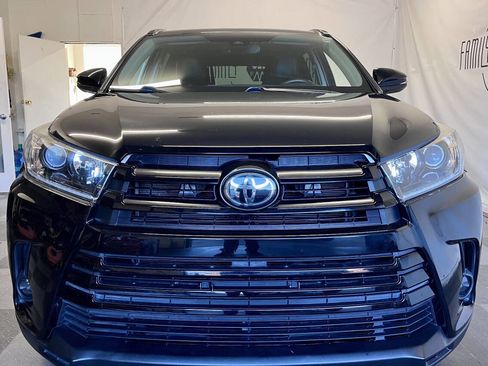 Used 2019 Toyota Highlander SE AWD/4WD image 9
