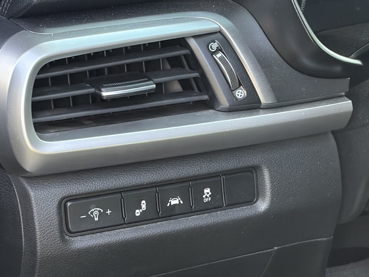 Used 2020 Kia Telluride S FWD image 9