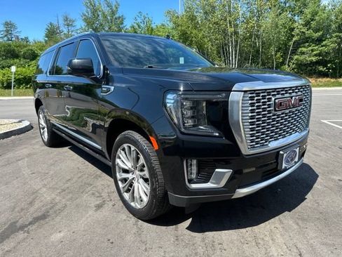 Used 2022 GMC Yukon XL Denali AWD/4WD image 8