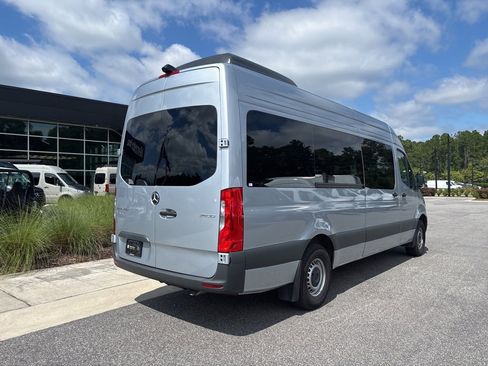 Used 2025 Mercedes-Benz Sprinter 2500 image 4