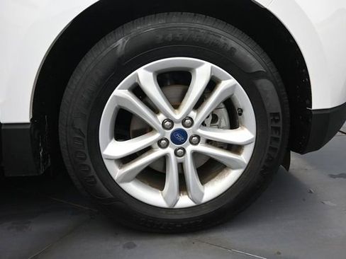 Used 2019 Ford Edge SEL w/ Equipment Group 201A FWD image 33