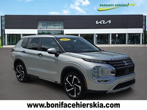 Used 2022 Mitsubishi Outlander SE AWD/4WD image 1