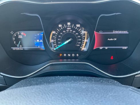 Used 2016 Ford Fusion SE w/ Equipment Group 202A image 23