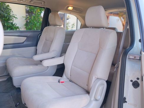 Used 2016 Honda Odyssey LX image 30