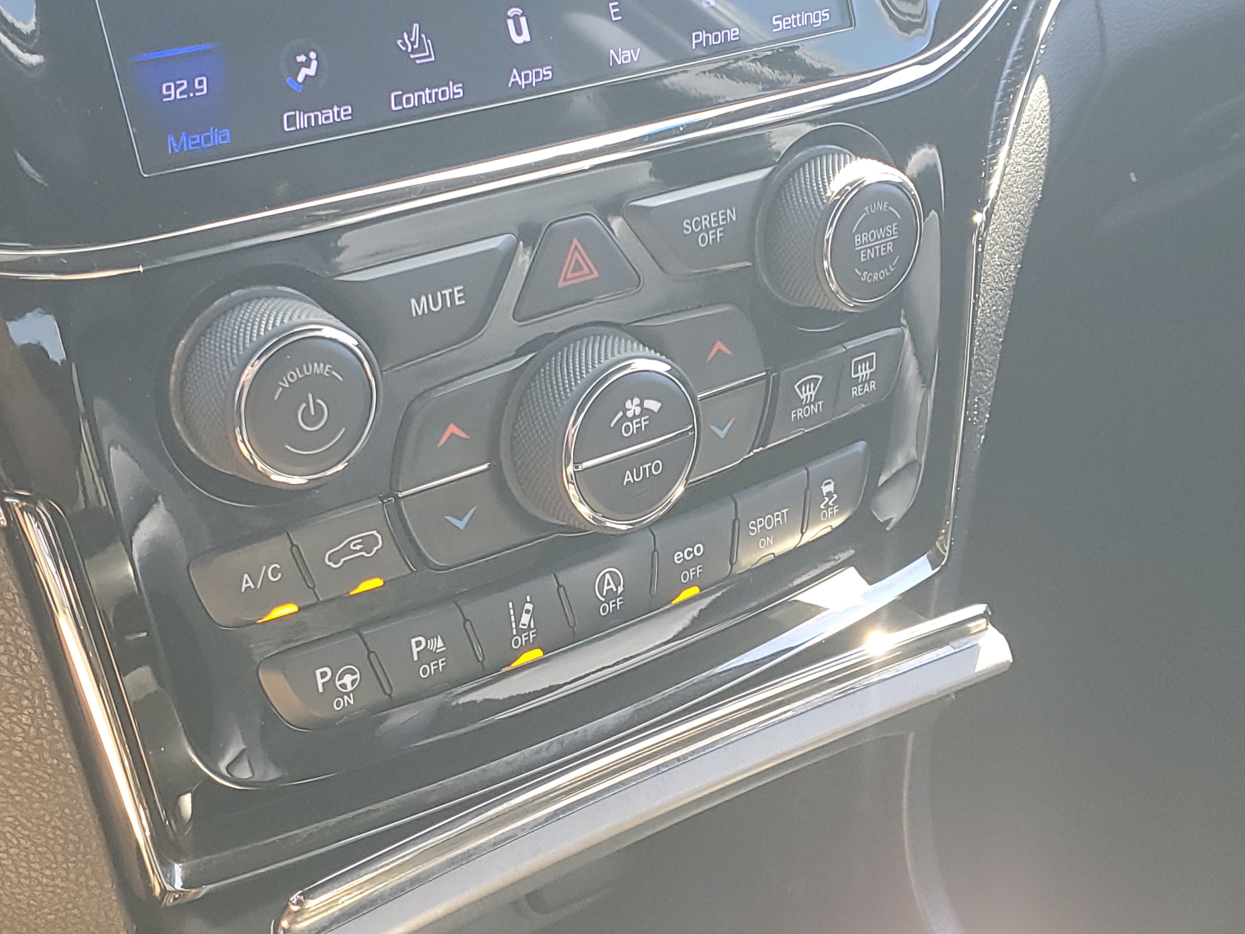 Used 2020 Jeep Grand Cherokee High Altitude RWD image 29
