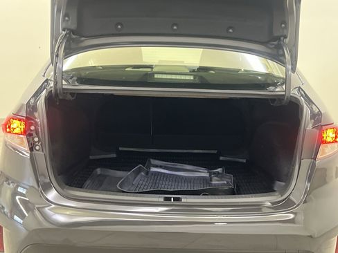 Used 2025 Toyota Corolla LE image 23