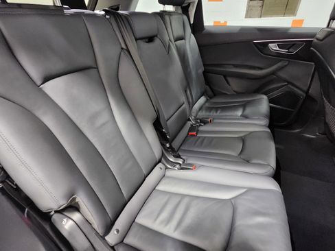 Used 2022 Audi Q7 Premium Plus w/ Premium Plus Package image 20